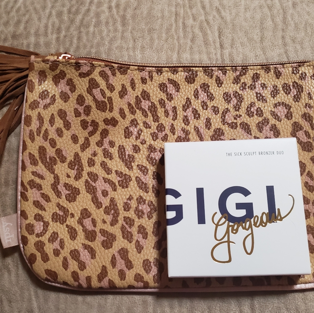 Ipsy X Gigi Gorgeous Bronzer Duo